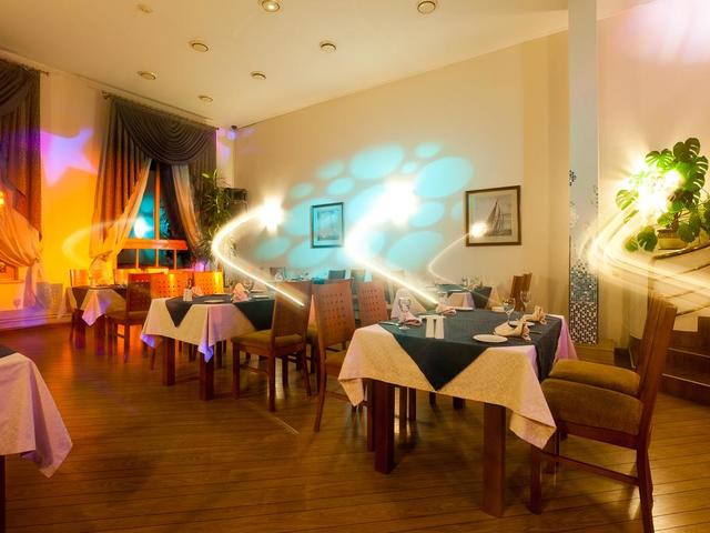 фото отеля 40-й меридиан Яхт-клуб (40-i Meridian yacht club) изображение №5