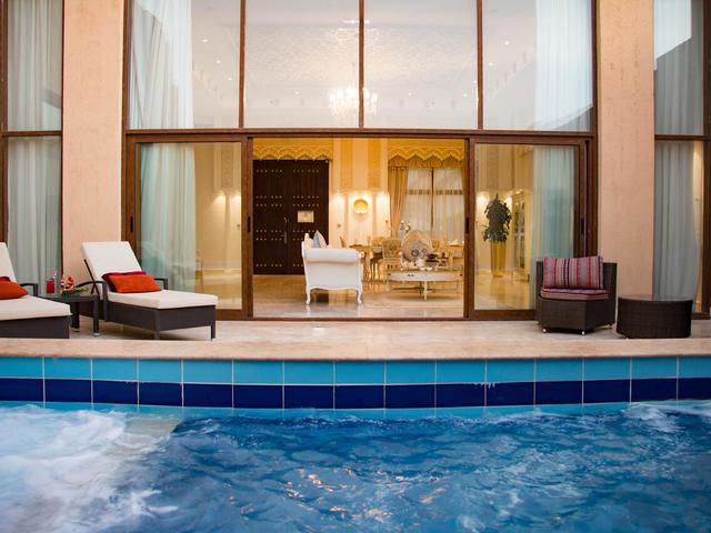 фото Western Madinat Zayed изображение №22
