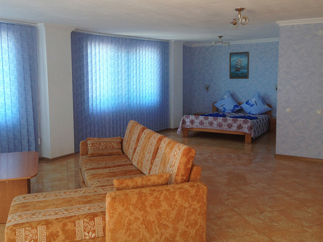 фото отеля Крым (Krym) изображение №21