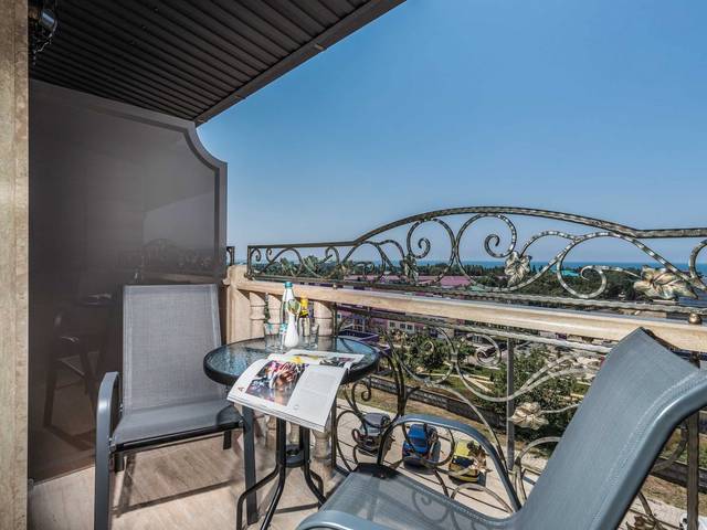 фото Селена (Selena) изображение №6