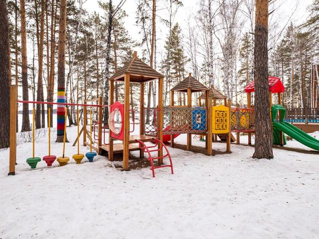 Еловое скандинавский парк. Парк отель Еловое Чебаркуль. Парк отель Еловое Челябинская область. Чебаркуль Скандинавский парк Еловое. Еловое отель Челябинск.