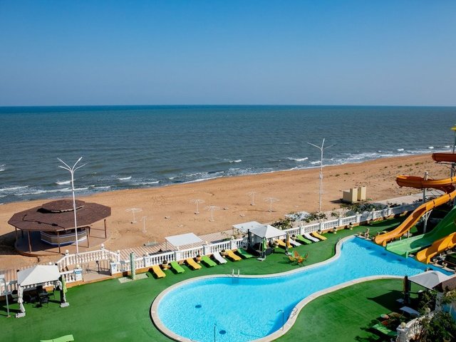 Голден Бич (Golden Beach)