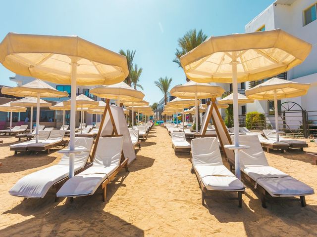 фото La Rosa Waves Beach & Aqua Park (ex. Premium Beach Resort; Premium Seagull Resort) изображение №18