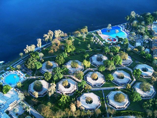 http://Maritim%20Jolie%20Ville%20Kings%20Island%20Luxor%20(ех.%20Movenpick%20Luxor)