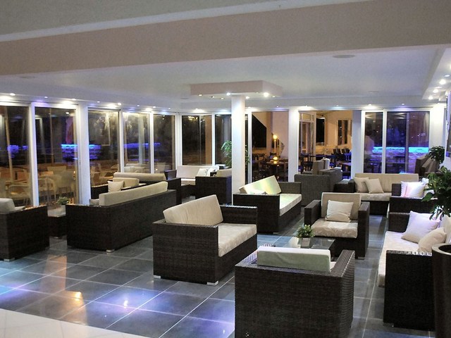 фотографии Mackenzie Beach Hotel & Apartments изображение №24