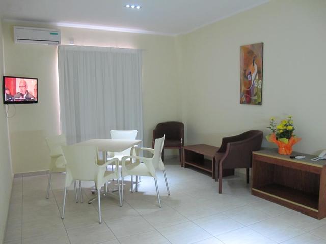 фотографии Mackenzie Beach Hotel & Apartments изображение №16