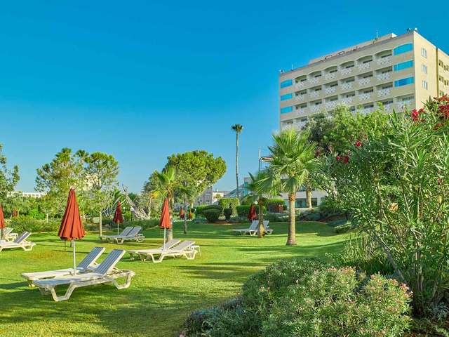 фото St. Raphael Resort изображение №54