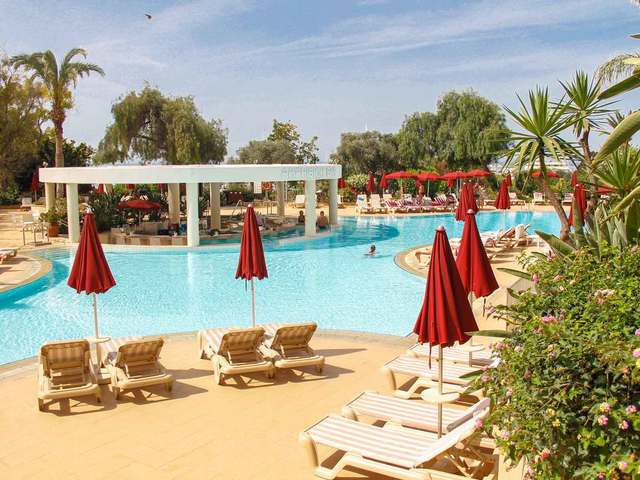 фото St. Raphael Resort изображение №50