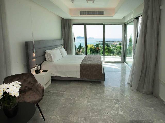 фотографии отеля St. Raphael Resort изображение №7