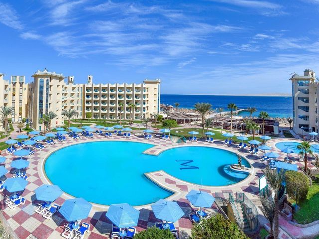 фото отеля Moreno Horizon Spa & Resort (ex. Hotelux Marina Beach Resort; Montillon Grand Horizon) изображение №1