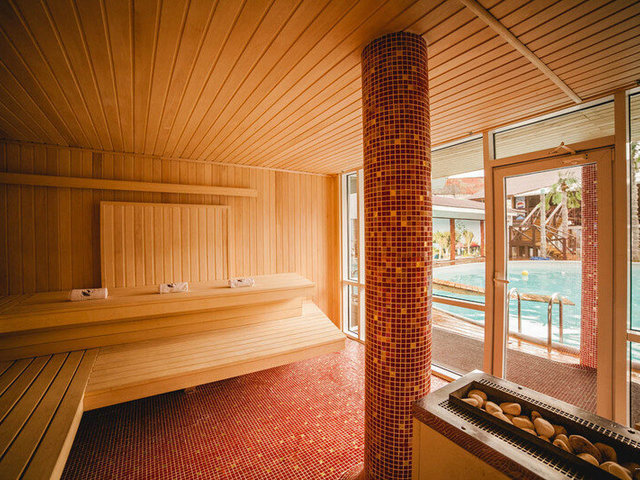 фото отеля Dolphin Planet (Долфин Планет) изображение №37