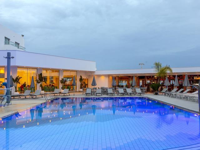 фото отеля Limanaki Beach Hotel & Suites изображение №5