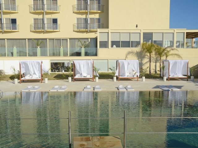 E Hotel Spa & Resort