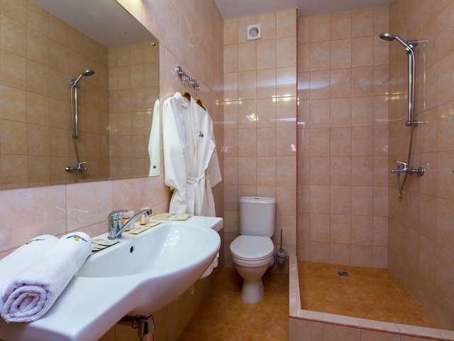 фото Золотой Якорь (Zolotoi Yakor) изображение №26