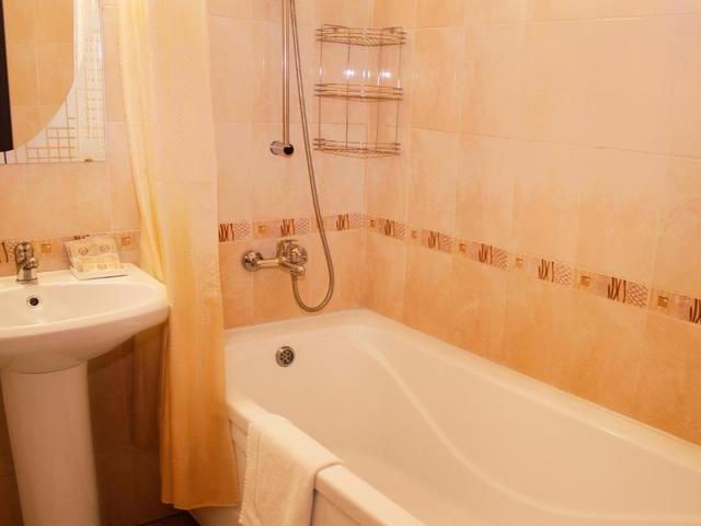 фото отеля Yellow Hotel (Йеллоу Хотел) изображение №9