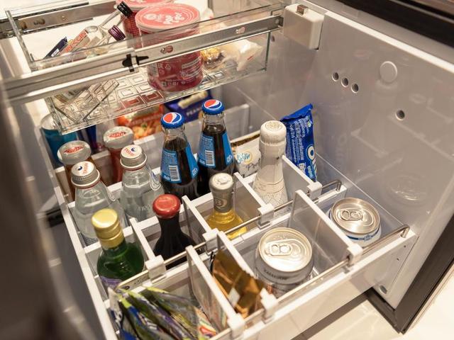 фотографии V Hotel & Rooftop Lounge (Ви Отель И Руфтоп Лаунж) изображение №36