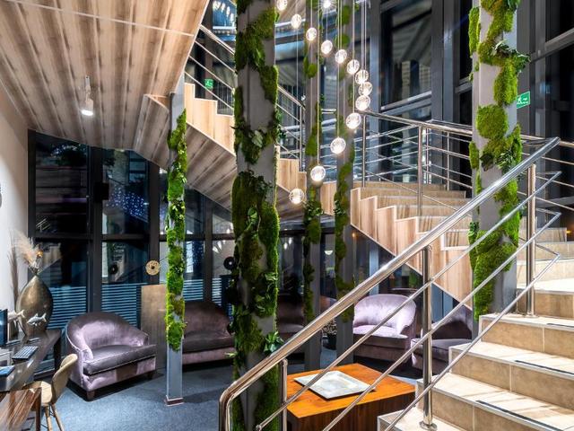 фотографии отеля V Hotel & Rooftop Lounge (Ви Отель И Руфтоп Лаунж) изображение №31