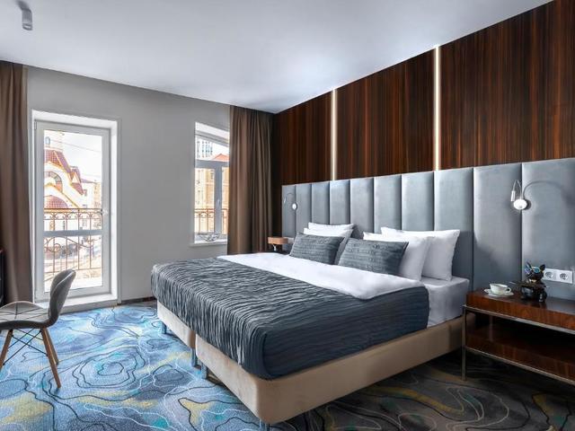 фотографии отеля V Hotel & Rooftop Lounge (Ви Отель И Руфтоп Лаунж) изображение №11