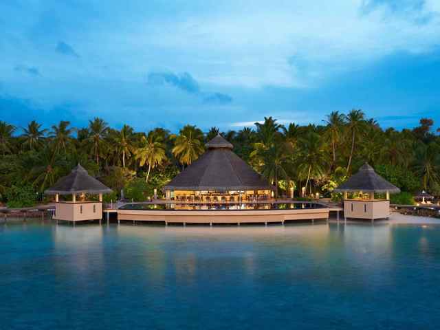 фото отеля Ellaidhoo Maldives by Cinnamon (ex. Chaaya Reef Ellaidhoo) изображение №21