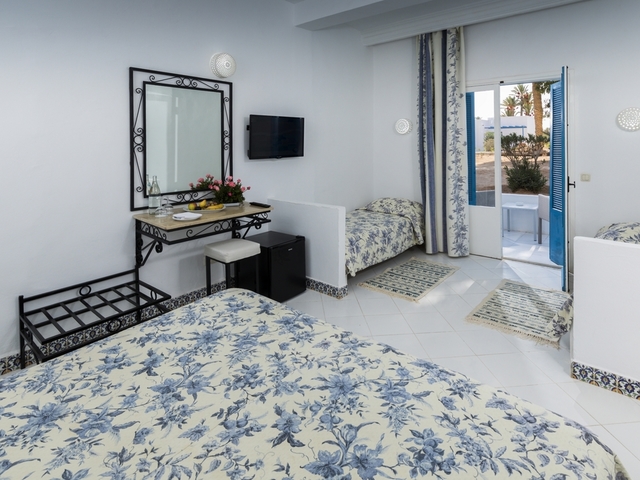 фото отеля Smy Hari Club (ex. Cooee Hari Club Beach Resort, Hari Club Beach Resort) изображение №5