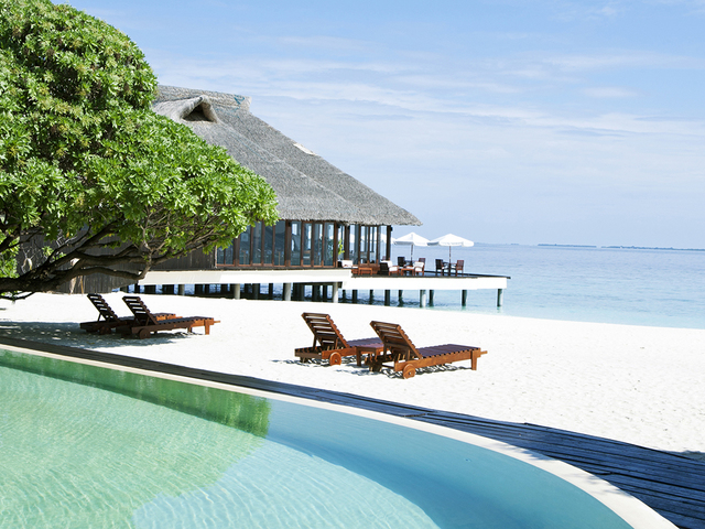 фотографии Adaaran Prestige Water Villas (ex. Meedhupparu Water Villas) изображение №32