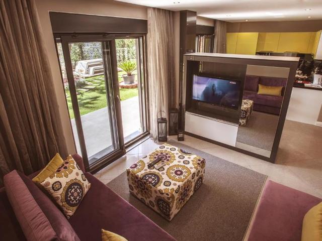 фотографии отеля BMK Suites & Apartments изображение №23