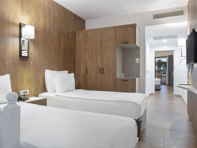 фото отеля Nirvana Cosmopolitan (ex. Kervansaray Lara Convention Center & Spa) изображение №25