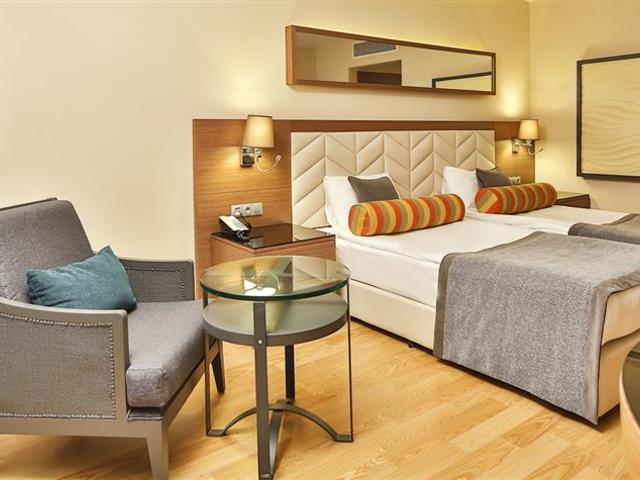 фотографии Imperial Turkiz Resort (ex. Turkiz Resort; Queen’s Park Turkiz; Palmet Turkiz; Sensimar Turkiz Kemer Marina & Spa) изображение №44