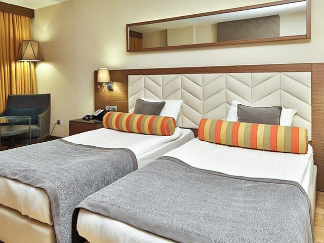 фотографии отеля Imperial Turkiz Resort (ex. Turkiz Resort; Queen’s Park Turkiz; Palmet Turkiz; Sensimar Turkiz Kemer Marina & Spa) изображение №39