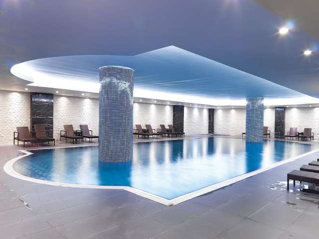 фото отеля Imperial Turkiz Resort (ex. Turkiz Resort; Queen’s Park Turkiz; Palmet Turkiz; Sensimar Turkiz Kemer Marina & Spa) изображение №21