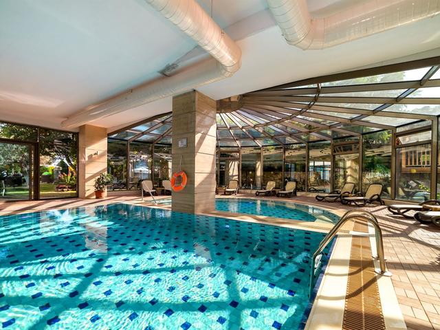 фото Commodore Elite Suites & Spa изображение №42