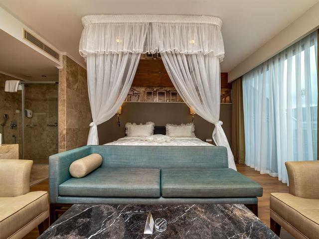 фотографии Commodore Elite Suites & Spa изображение №36