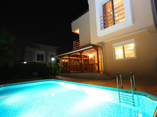 фото отеля Paradise Town - Villa Marina изображение №37