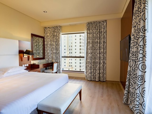 фото отеля Delta Hotels By Marriot, Jumeirah Beach (ex. Ramada Plaza Jumeirah Beach) изображение №5