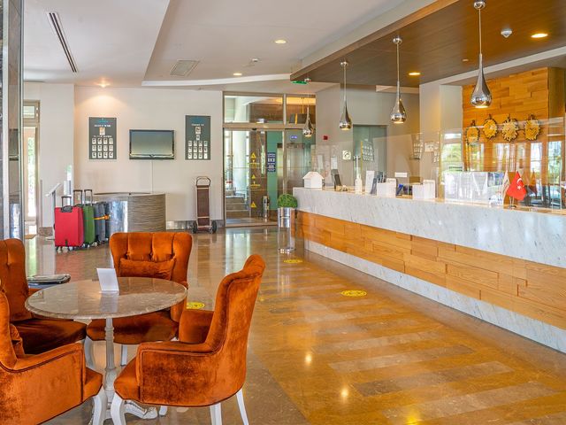 фото отеля Port Side Resort изображение №21