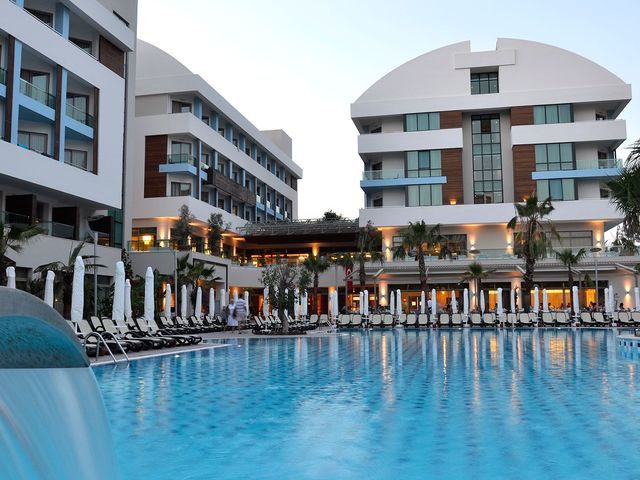 фотографии Port Side Resort изображение №12