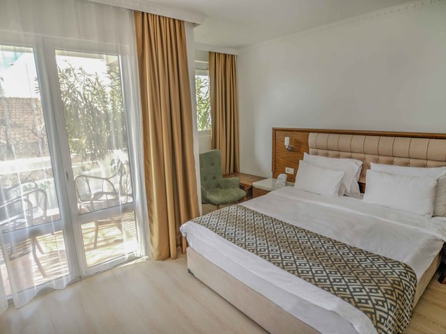 фотографии отеля Apartments 110 (Ex. Guest House Adrovic) изображение №3