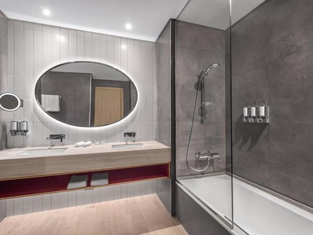фотографии Hampton By Hilton Marjan Island изображение №16