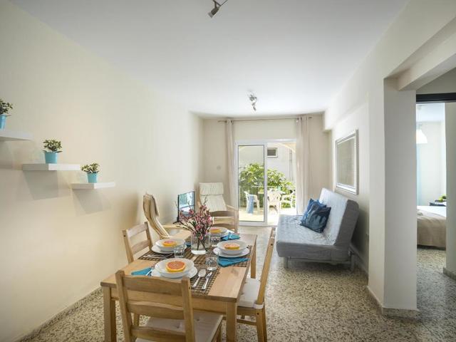 фото Central Ayia Napa Suite изображение №18