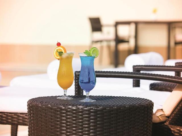 фото Avani Deira (ex. Movenpick Hotel Deira) изображение №6