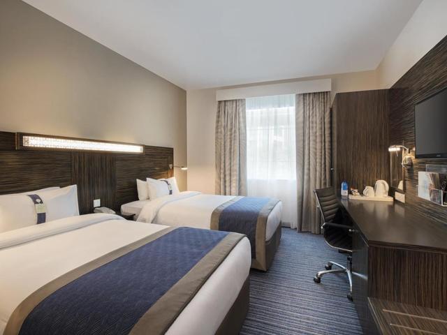 фотографии отеля Holiday Inn Express Dubai Safa Park изображение №7