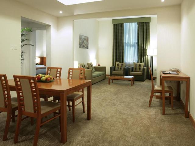 фото отеля Ramada Hotel & Suites by Wyndham Ajman изображение №17
