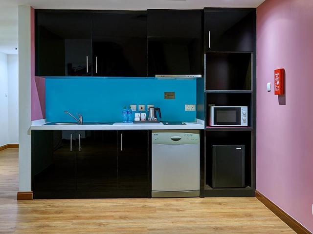 фотографии Ramada Hotel & Suites by Wyndham JBR (ex. Hawthorn Suites By Wyndham) изображение №32
