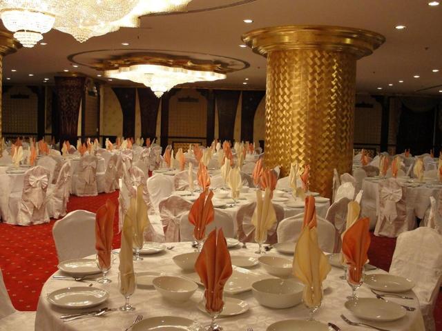 фото отеля Al Bustan Tower Hotel Suites изображение №17