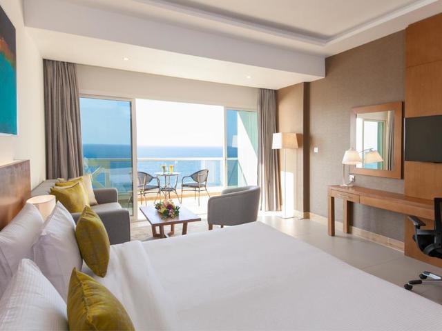 фотографии отеля Ramada by Wyndham Beach Hotel Ajman (ex. Landmark Suites Ajman; Coral Suites) изображение №27