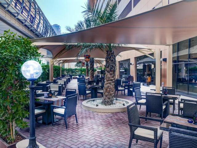 фото отеля Mercure Dubai Barsha Heights Hotel Suites & Apartments (ех. Yassat Gloria Hotel Apartments) изображение №33