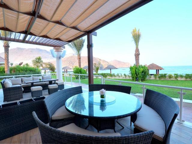 фотографии отеля Oceanic Khorfakkan Resort & Spa изображение №7