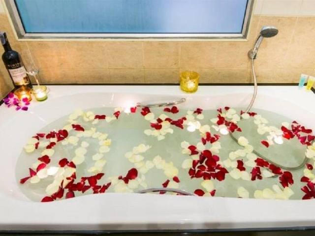 фото Hawaii Patong (ex. Azure Inn; Bed Time Patong; Tuana Yk Patong Resort) изображение №22