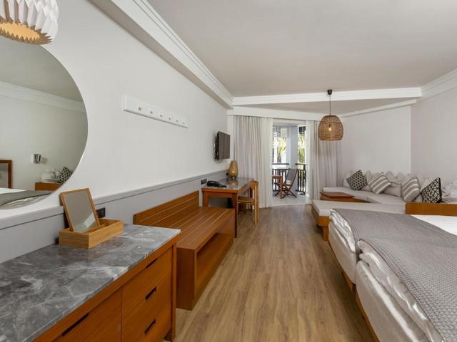 фото отеля Sunwing Bangtao Beach изображение №29
