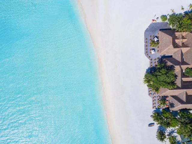 фото Meeru Island Resort & Spa изображение №26